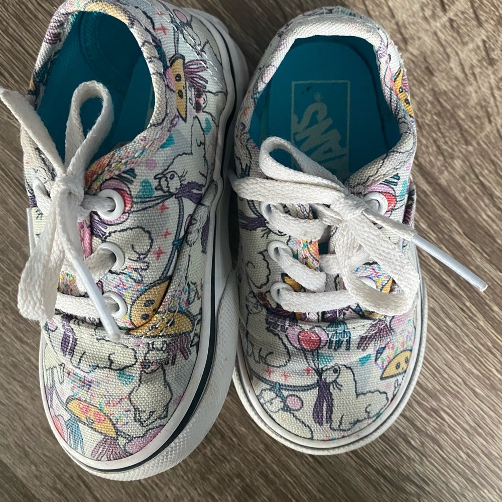 llama toddler vans